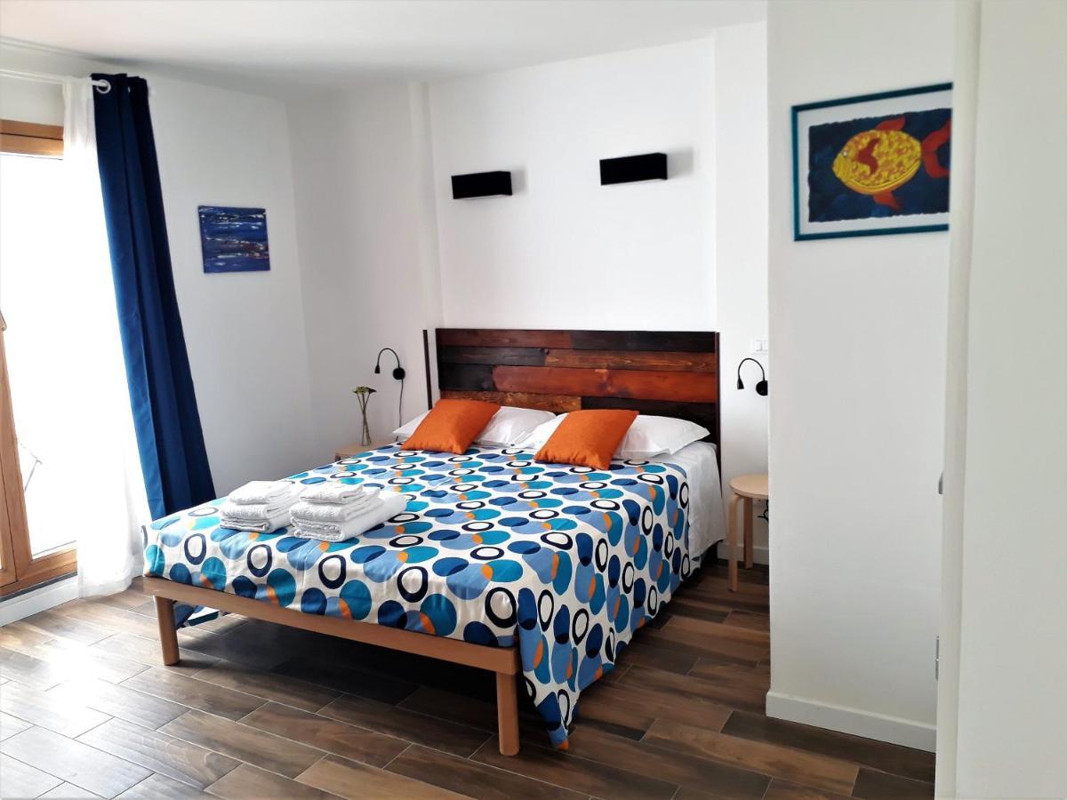 Isola Bed And Breakfast Szirakúza Kültér fotó