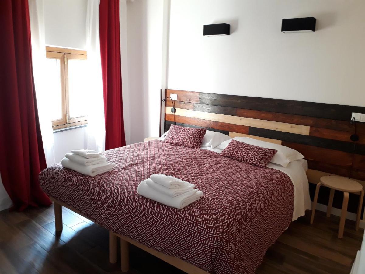 Isola Bed And Breakfast Szirakúza Kültér fotó